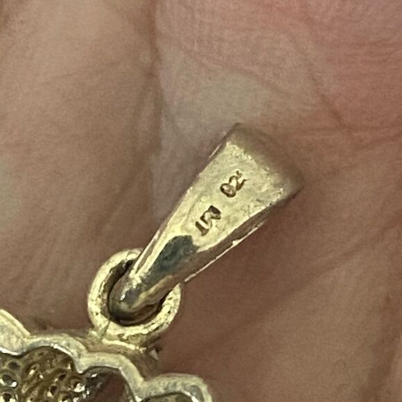 Unique Sterling Silver & CZ Elephant Pendant - Picture 4 of 5